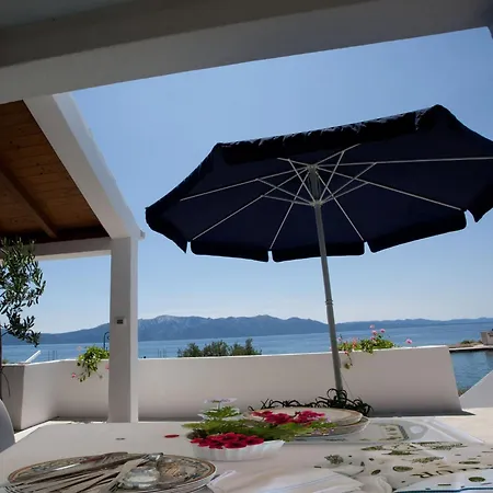 아파트 Beachfront Whispering Waves *